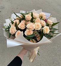 Букет Кремовые розы Латте в Аскизе